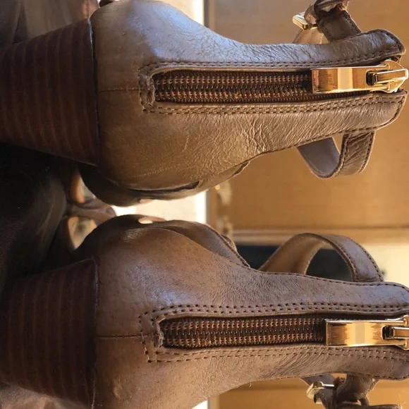 Wedge sandals - Picture 8 of 8